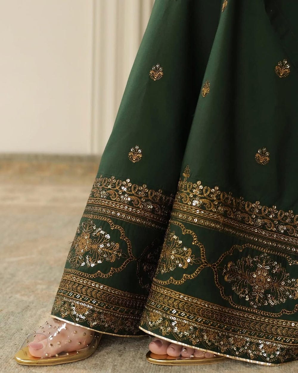 Deep Green Embroidered Lawn 3-piece Stiched Dress